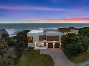 Melbourne Beachfront Pool & rooftop deck Sleeps 20