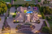Pickleball Paradise Villa, Sleeps 22, Heatable Pool