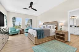 Family Beach Home, Sleeps 10, Short Walk to Gulf - Image 4