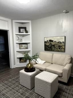 Quiet Apt on Fort Wayne's Downtown Trail - Image 2