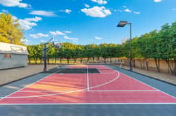 Pickleball Paradise Villa, Sleeps 22, Heatable Pool - Image 5