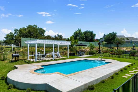Chateau-Silkie 2 private Bedrooms & pool - Image 1