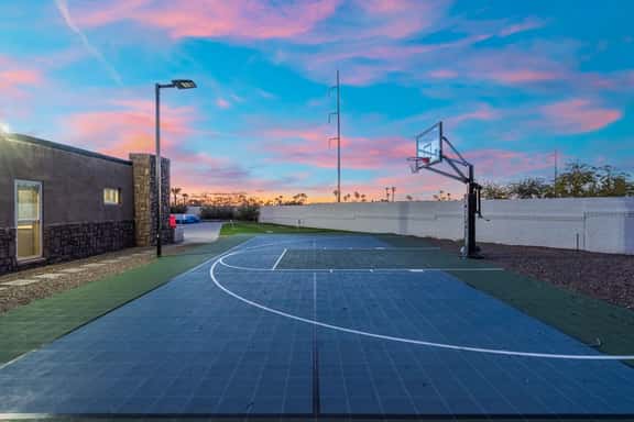 The Phoenix Playhouse | Luxury, Games & Sunshine - Image 1