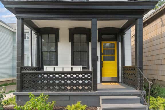 Walkable to Downtown! Home for 7! - Image 1
