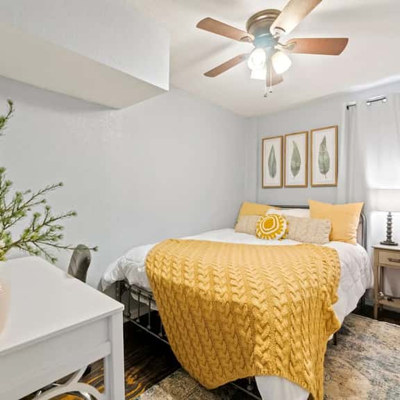 Pet-Friendly One-Bedroom Apartment in Downtown - Image 1