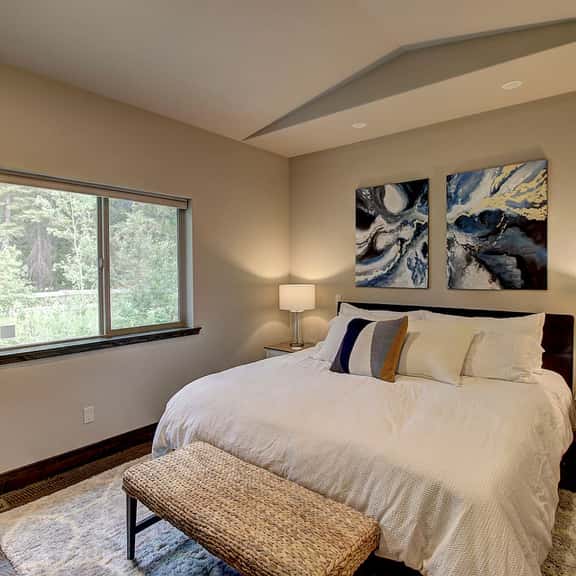 Private King Suite, Ensuite Bath | Kalispell - Image 1
