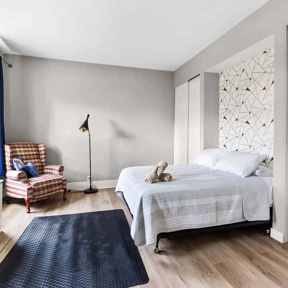 Chef's 1Bd · Pet Friendly, Parkview & Downtown - Image 1