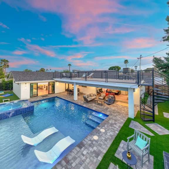 Aquarium Floor, Pool & Jacuzzi at Scottsdale's - Image 1