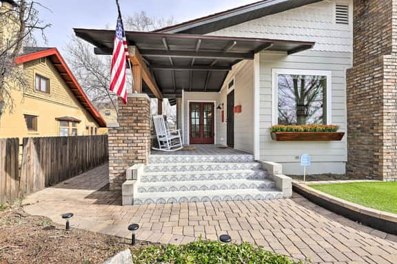 Family Home, Hot Tub, Near Whiskey Row - Image 3