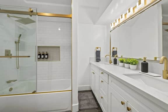 Condo Steps from the Beach! - Image 4