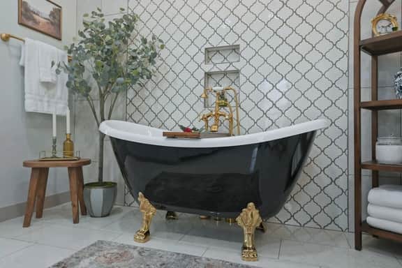 Hot Tub Retreat | Pet-Friendly | Sleeps 8 - Image 4